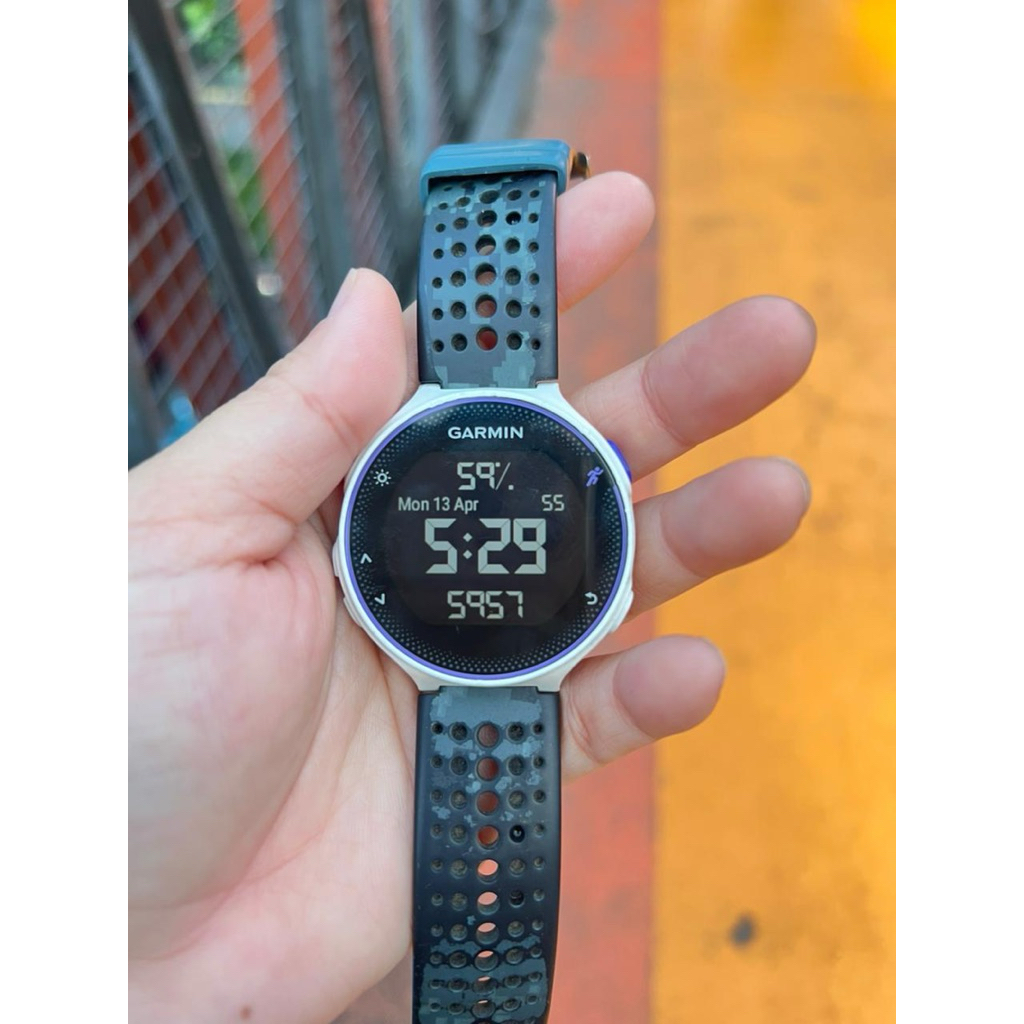 Jam garmin forunner 230 (second/bekas)
