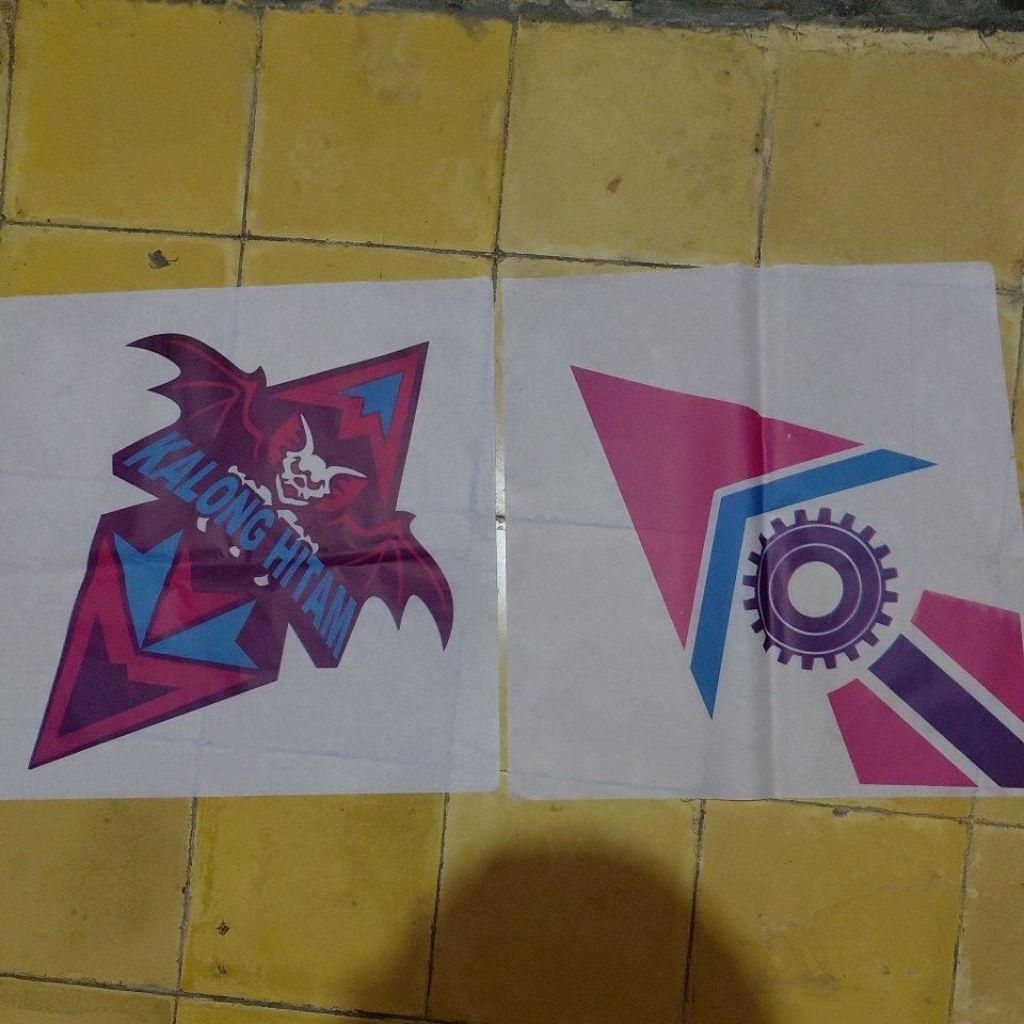 KERTAS LAYANGAN 2 WARNA