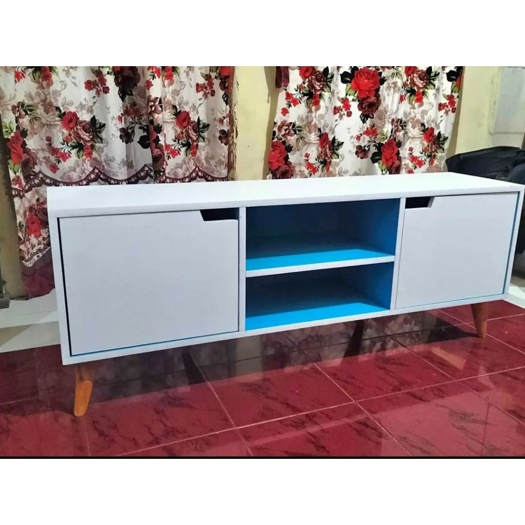 Bufet TV Minimalis Triplek Finishing HPL Kaki Runcing Custom Warna