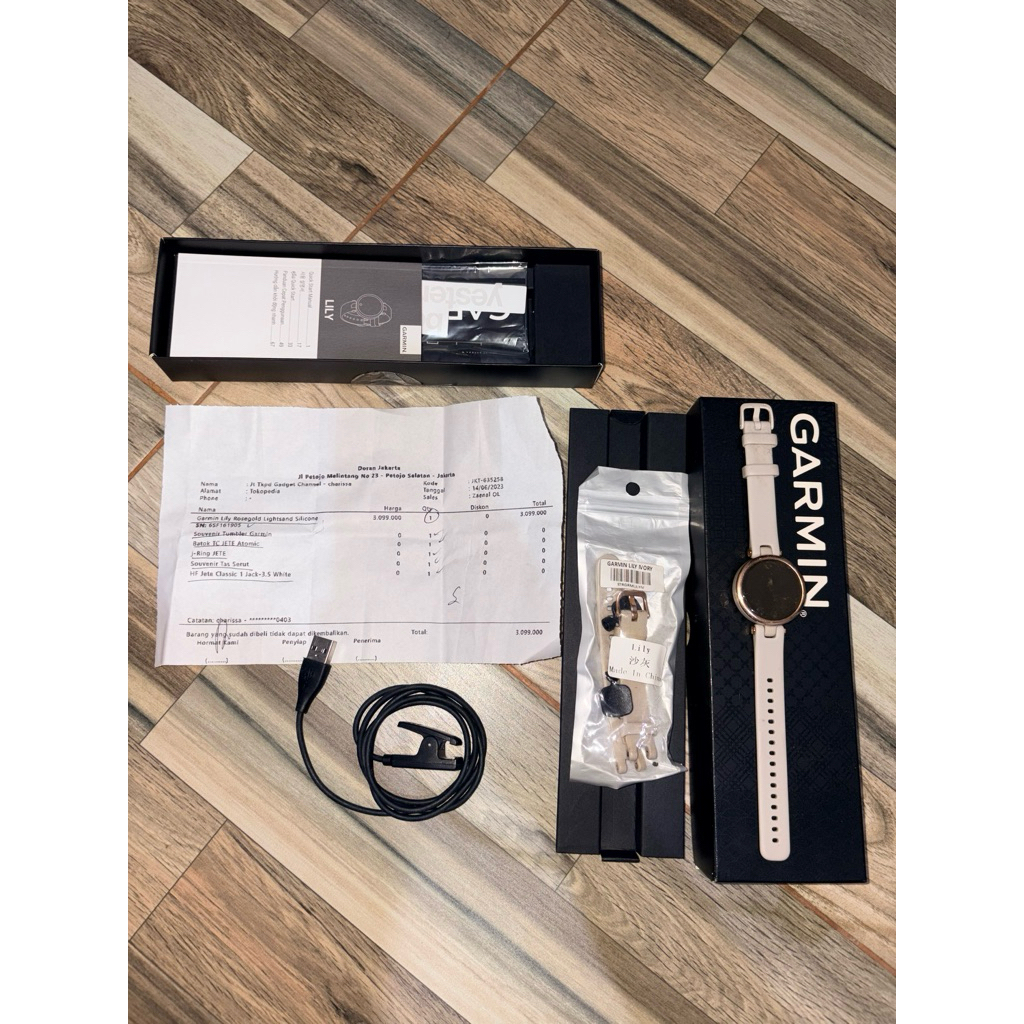 Garmin lily Preloved