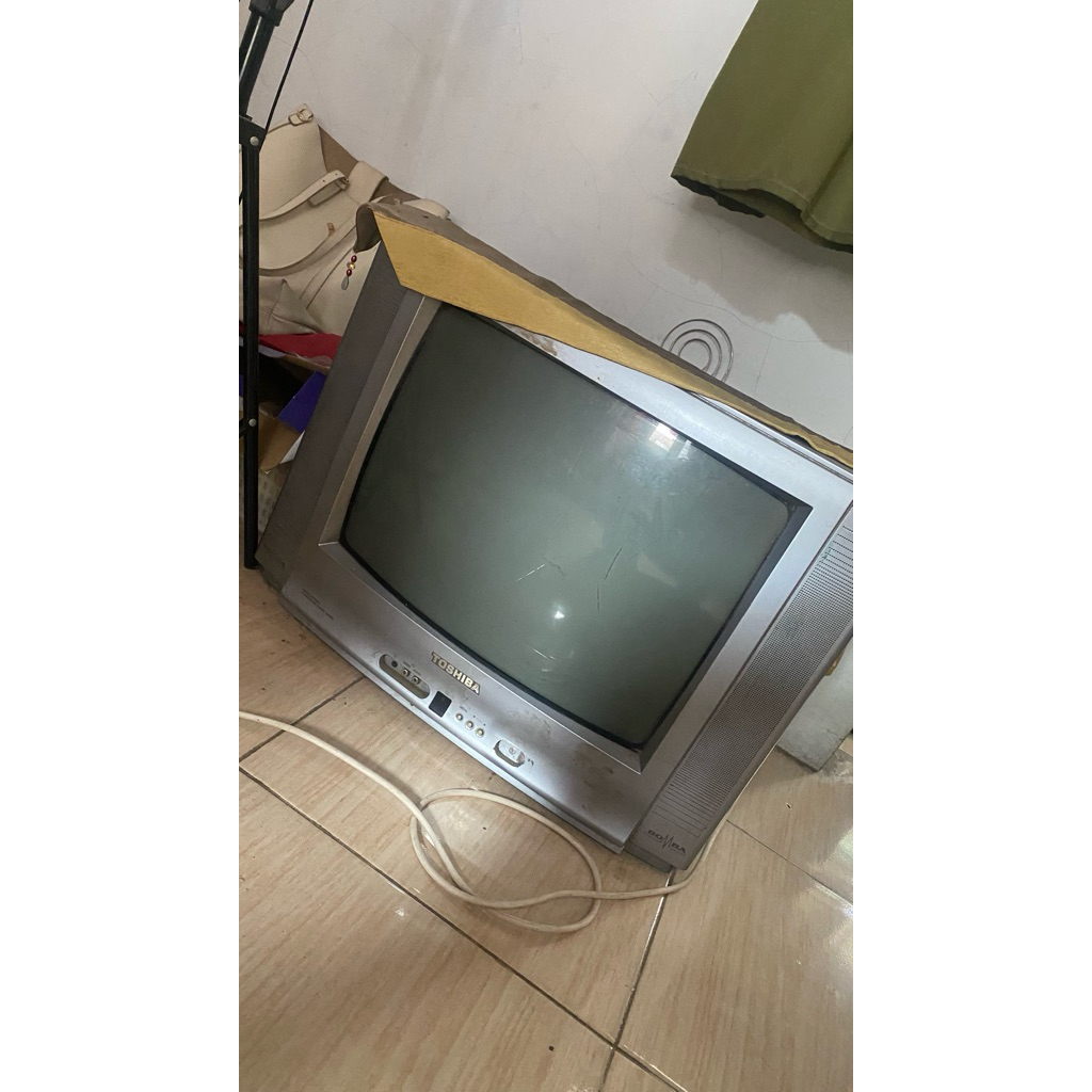 PRELOVED TV TOSHIBA 21” (MINUS PD DESKRIPSI)