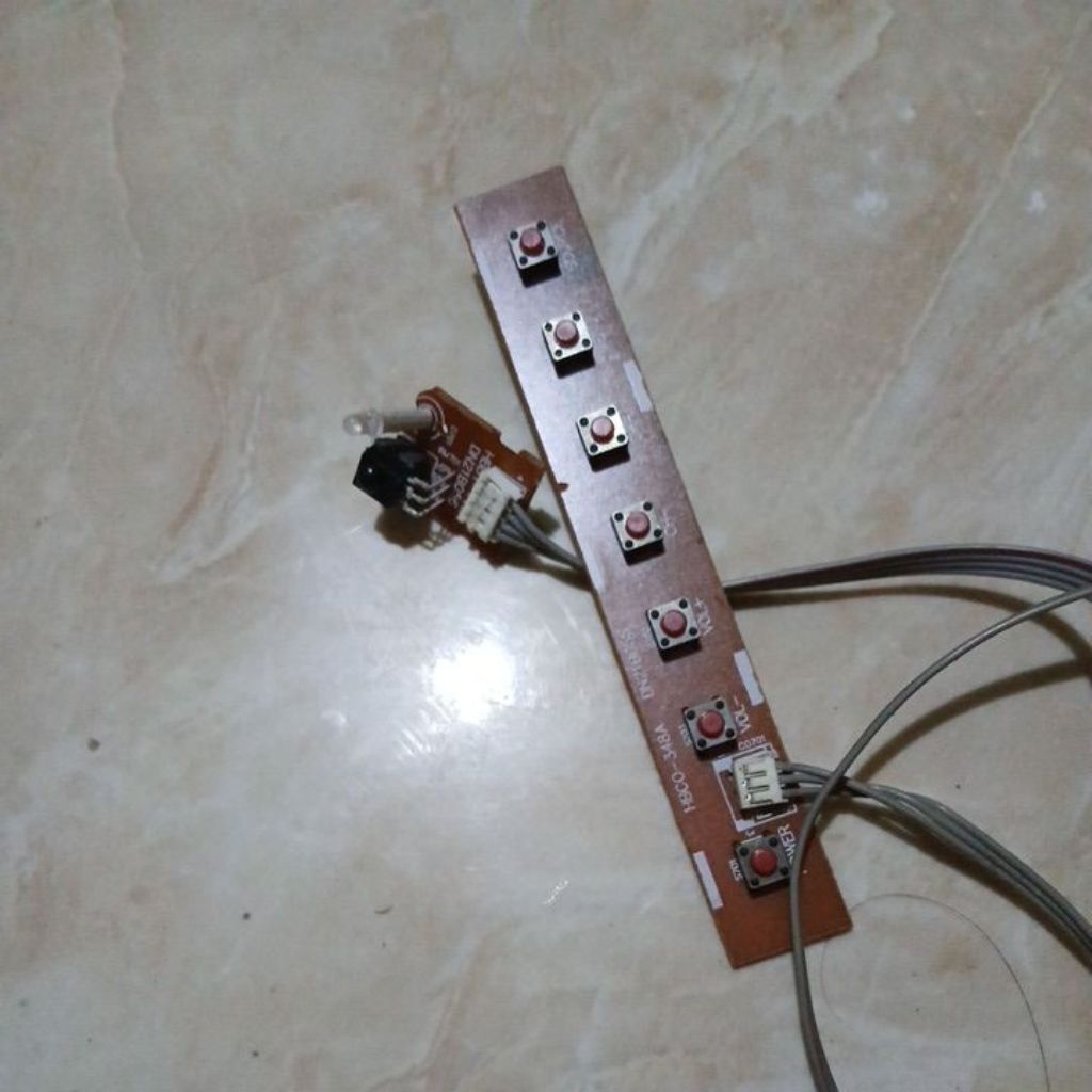 077 Sensor Remot Polytron PLD32D1500S  pld32d1500s