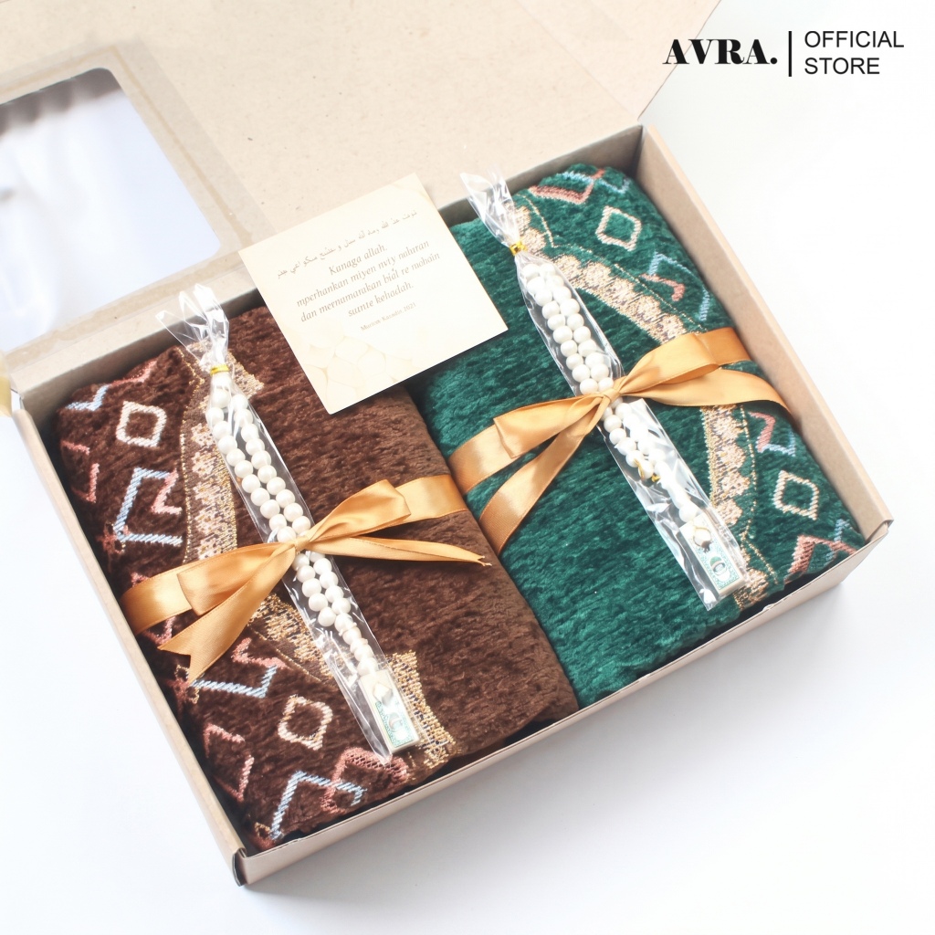 Kado Pernikahan Sahabat Hadiah Nikahan Hampers Wedding Gift Box Sajadah Premium