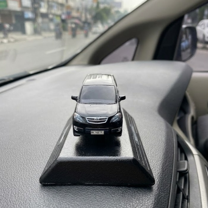 (Avanza Lama 2010) Skala 1 : 45 Resin Crystal Pajangan Interior AKSESORIS Miniatur Mobil