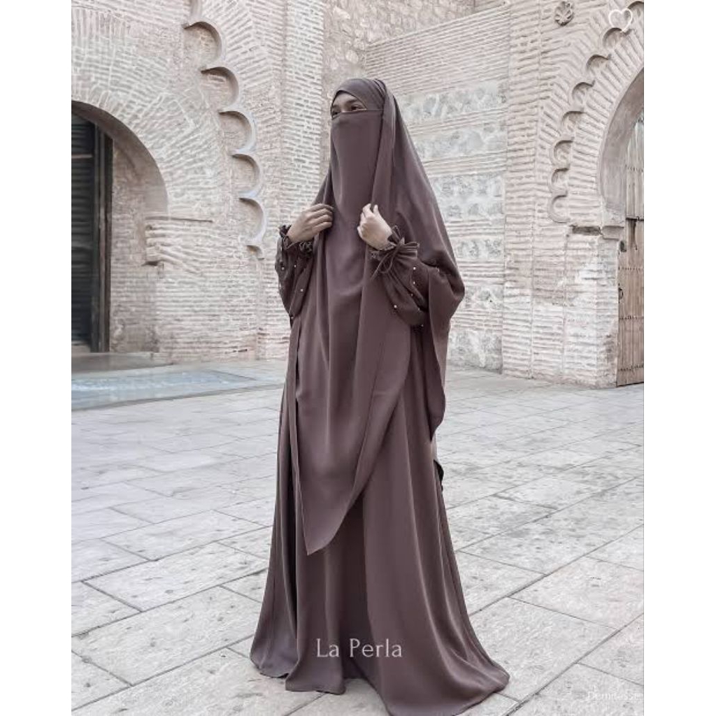 pl mahira la perla abaya only ( preloved)
