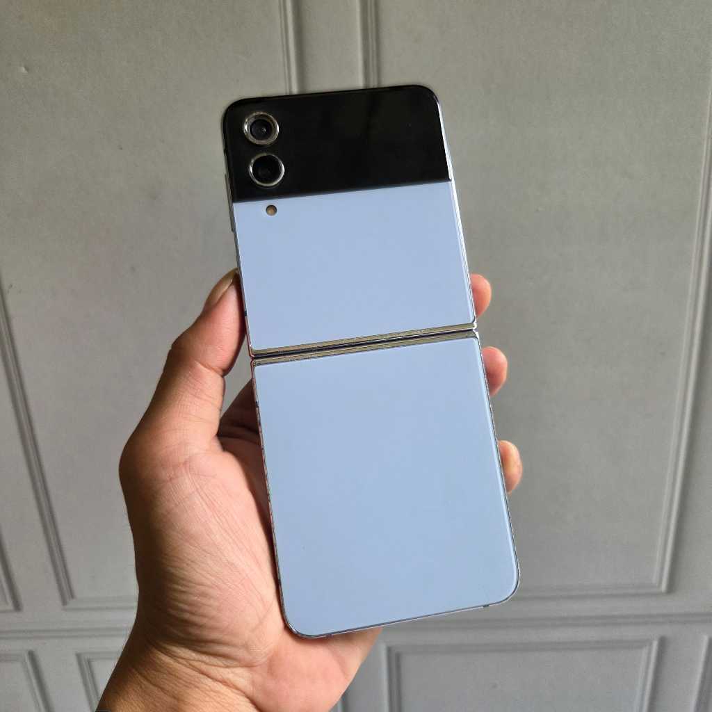 SAMSUNG GALAXY Z FLIP 4 8/128 GB | GARANSI RESMI | UNIT ONLY