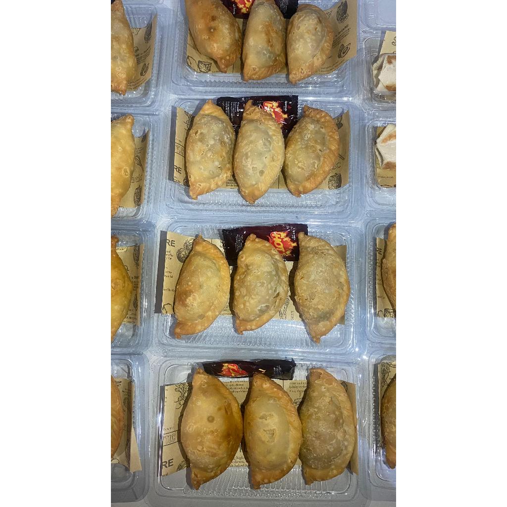 Pastel Telur Wortel & Kentang isi 6 Pcs enak gurihh Frozen kemasan vakuum