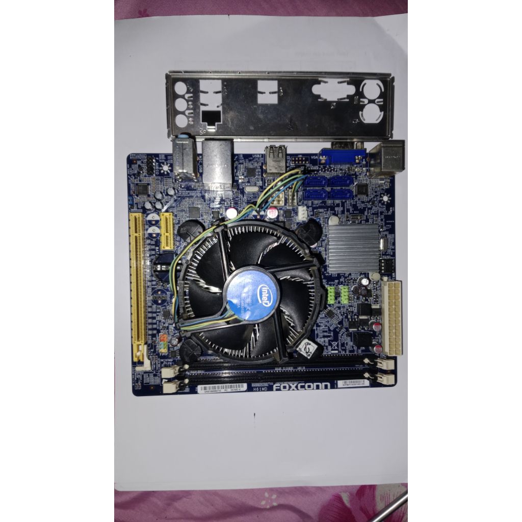 Motherboard Foxconn H61MD + Intel Pentium G2030