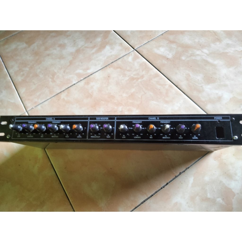 Crossover 4Way + sub