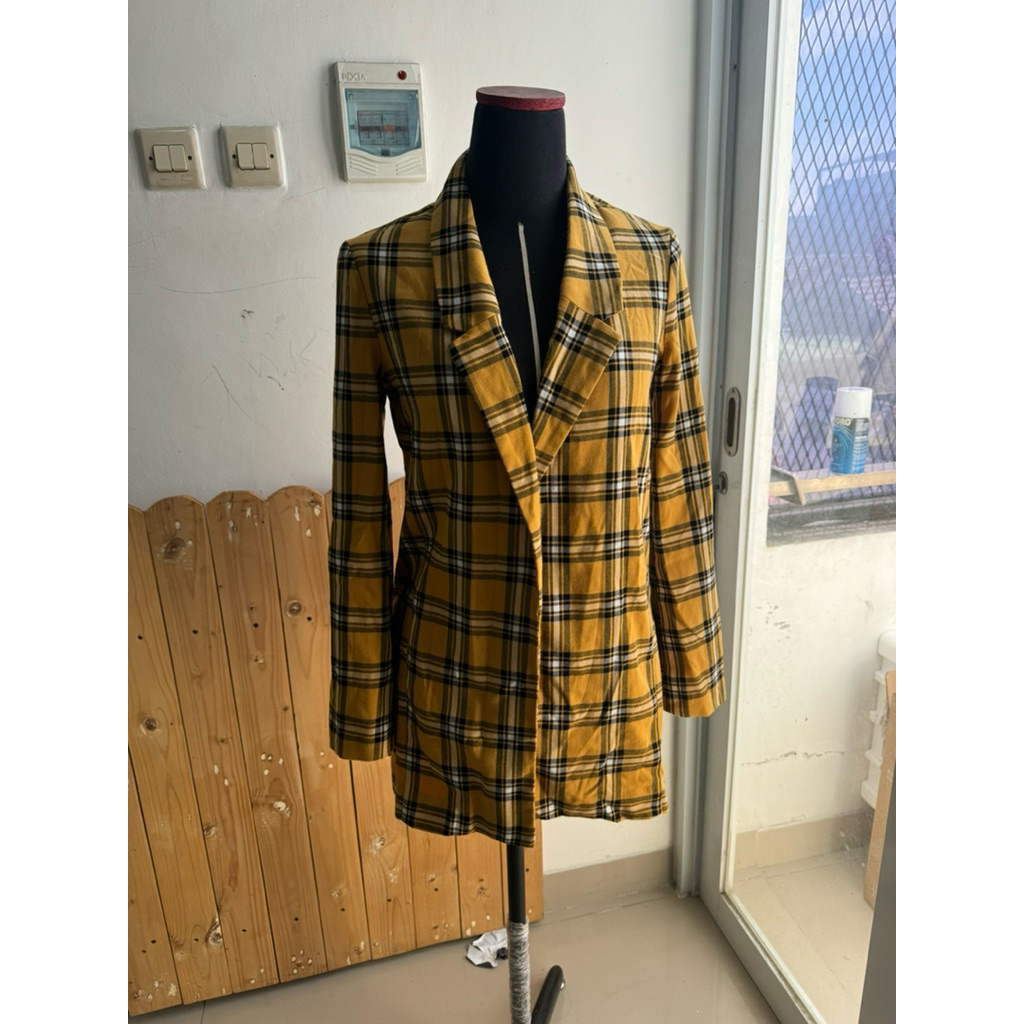Stradivarius blazer preloved