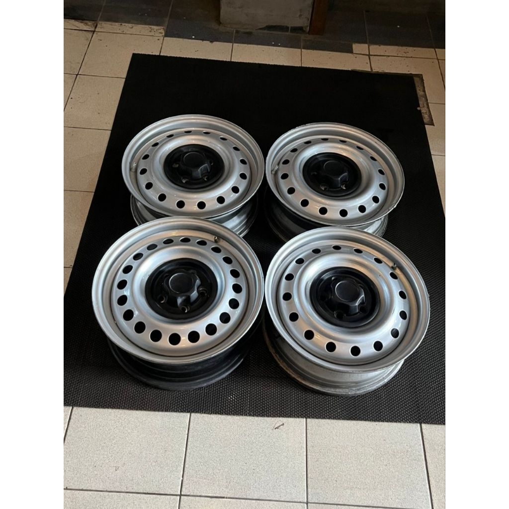 velg kaleng r16 pcd 5x114.3