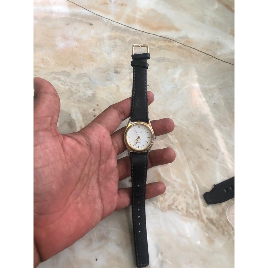 jam tangan cewek raimond
