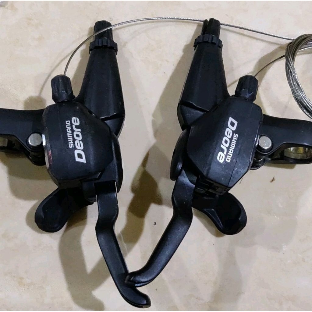 Brake Shifter Dual control Deore M535 3x9 speed NOS