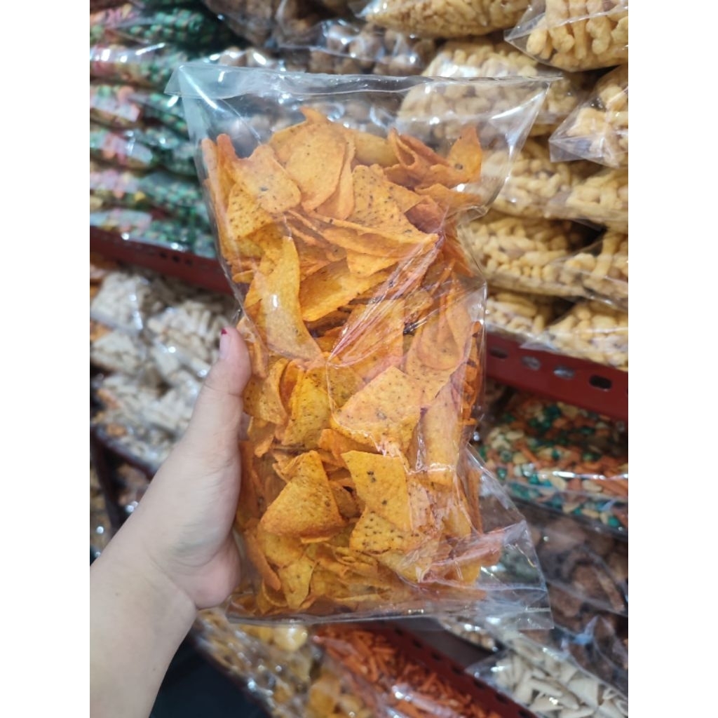 Jajan kiloan tortila pedas 200gr