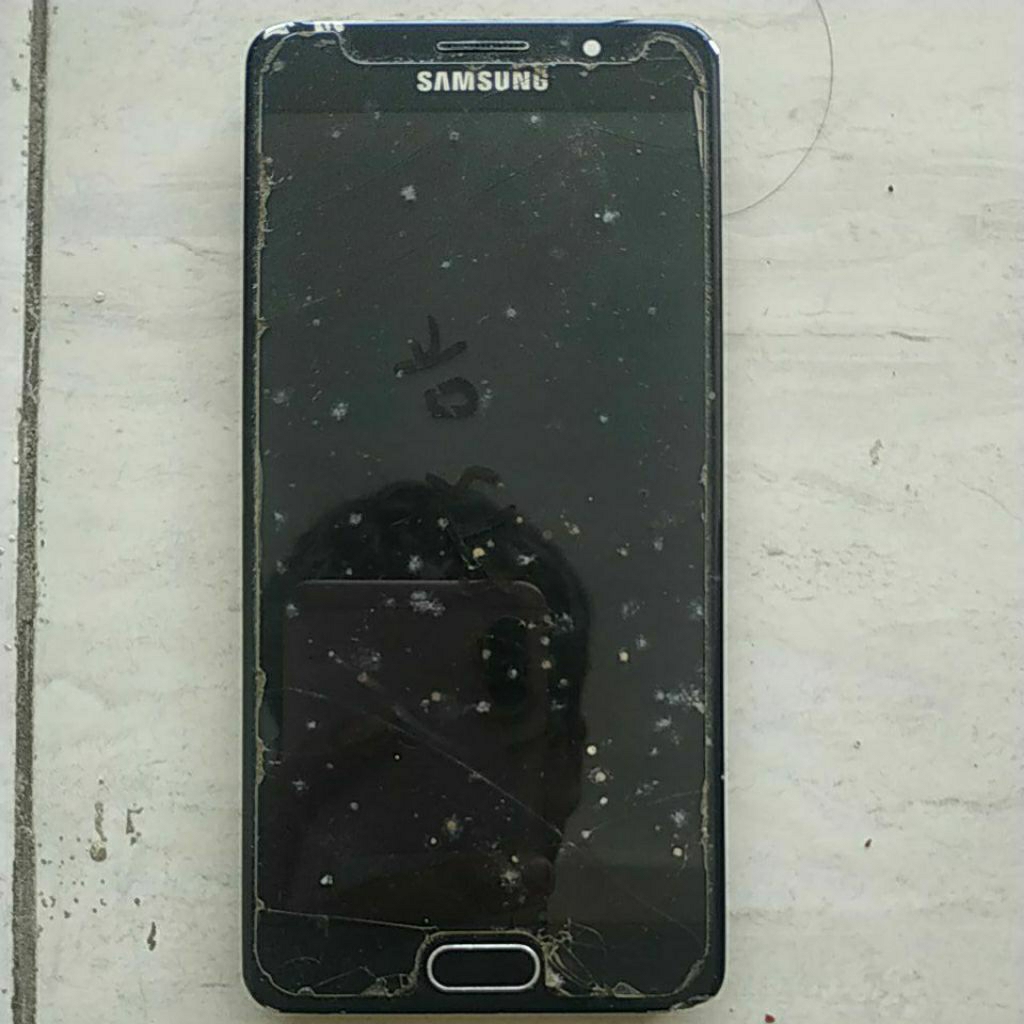 LCD plus baterai Samsung a710FD,lcd tc ok