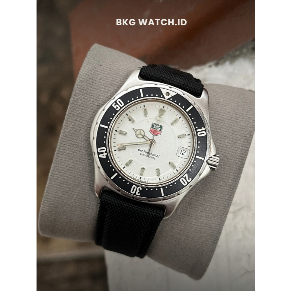 TAG Heuer Series 2000 Quartz – Size 36 mm – Diver Style – Strap A.M – Second Original