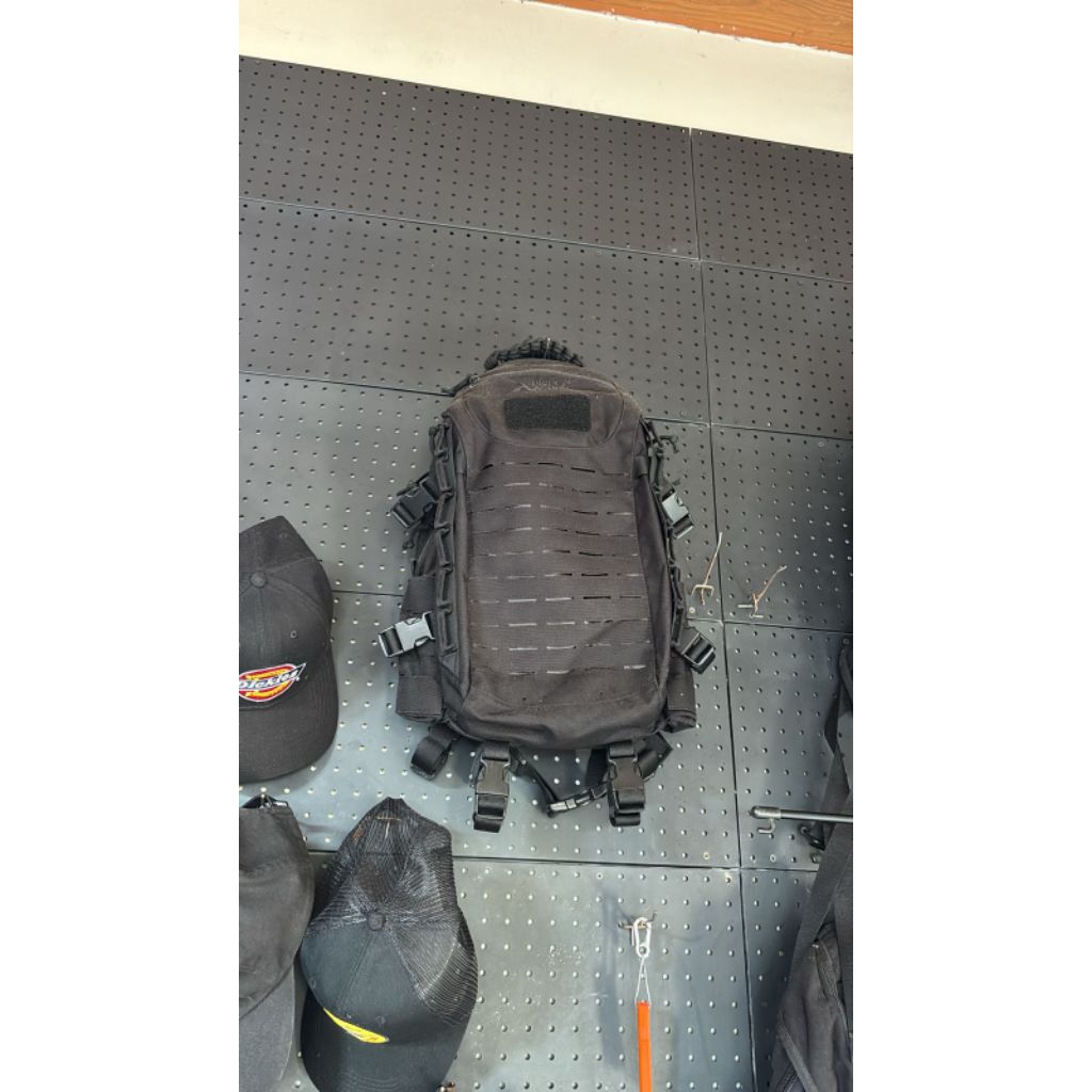 backpack oakley