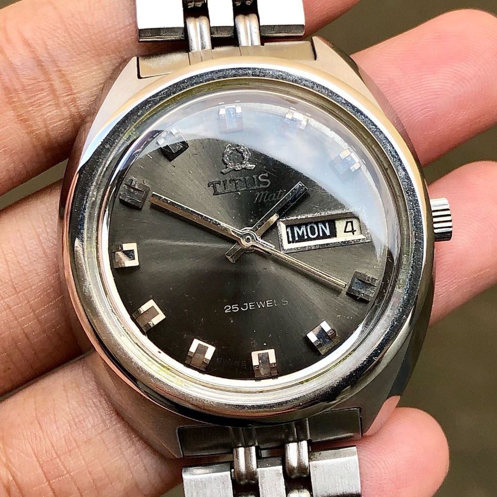 Vintage Titus Automatic 25Jewels DayDate