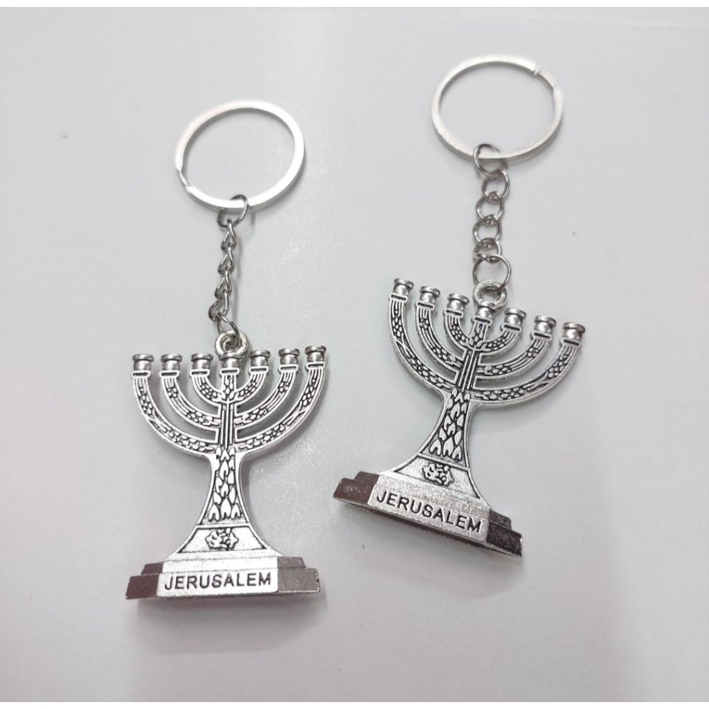 Gantungan Kunci Menorah Kaki Dian