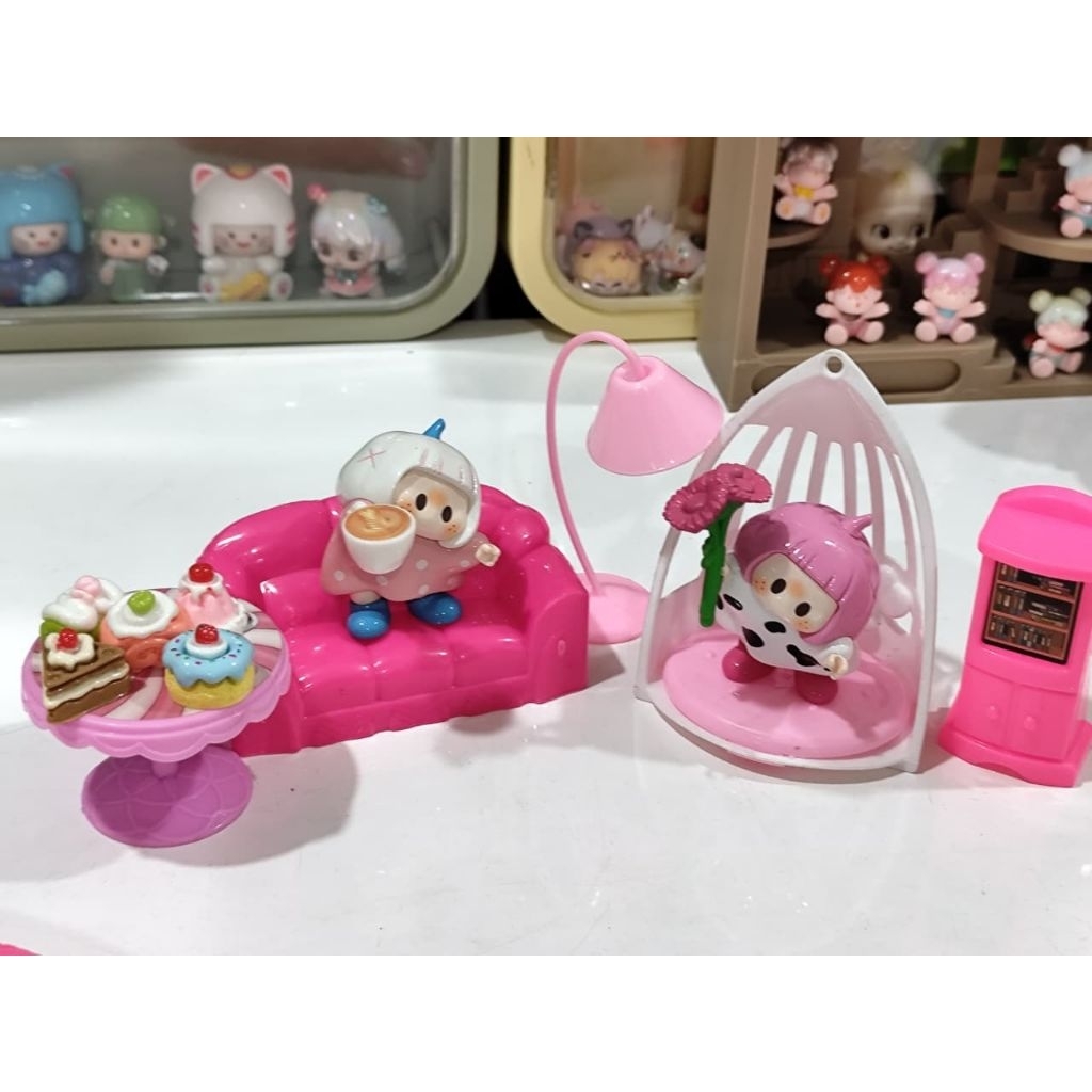 mainan kursi, sofa, set bed, meja rias dari plastik
