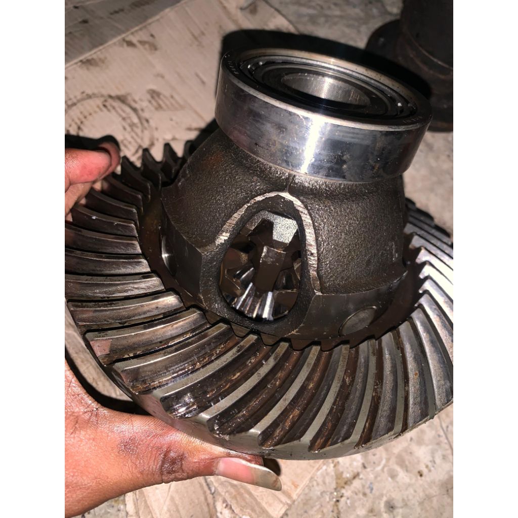Tengkorak gardan avanza + crownwheel avanza