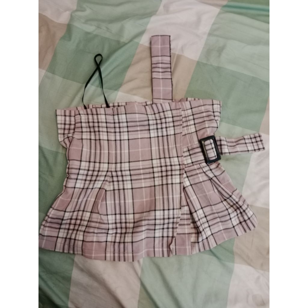 Atasan Crop pink kotak kotak (preloved)