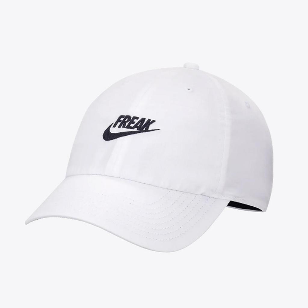 Topi Nike FREAK Giannis Antetokounmpo Dri-FIT Club Unstructured Cap White ORIGINAL