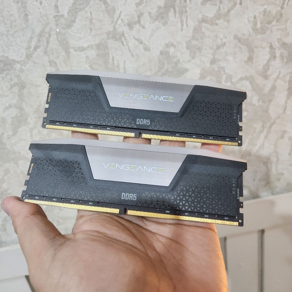 corsair ddr5 64gb vengeance RGB 2x32gb 5200mhz