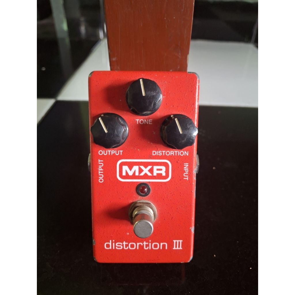 efek distorsi MXR Distortion III bk Boss Nux Moer AMT