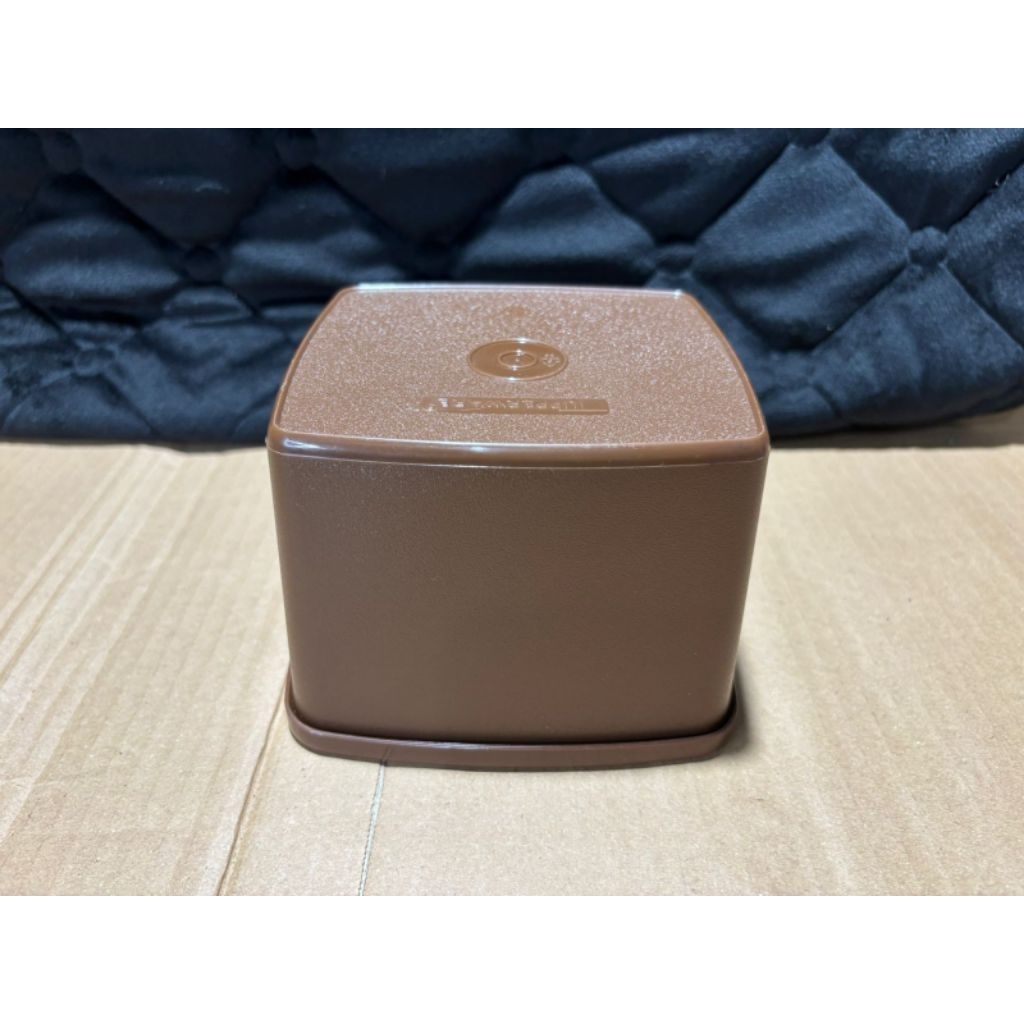 brown medium square round tupperware