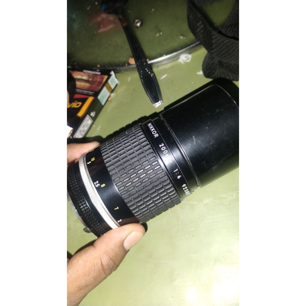 Nikkor 200mm f4 ais