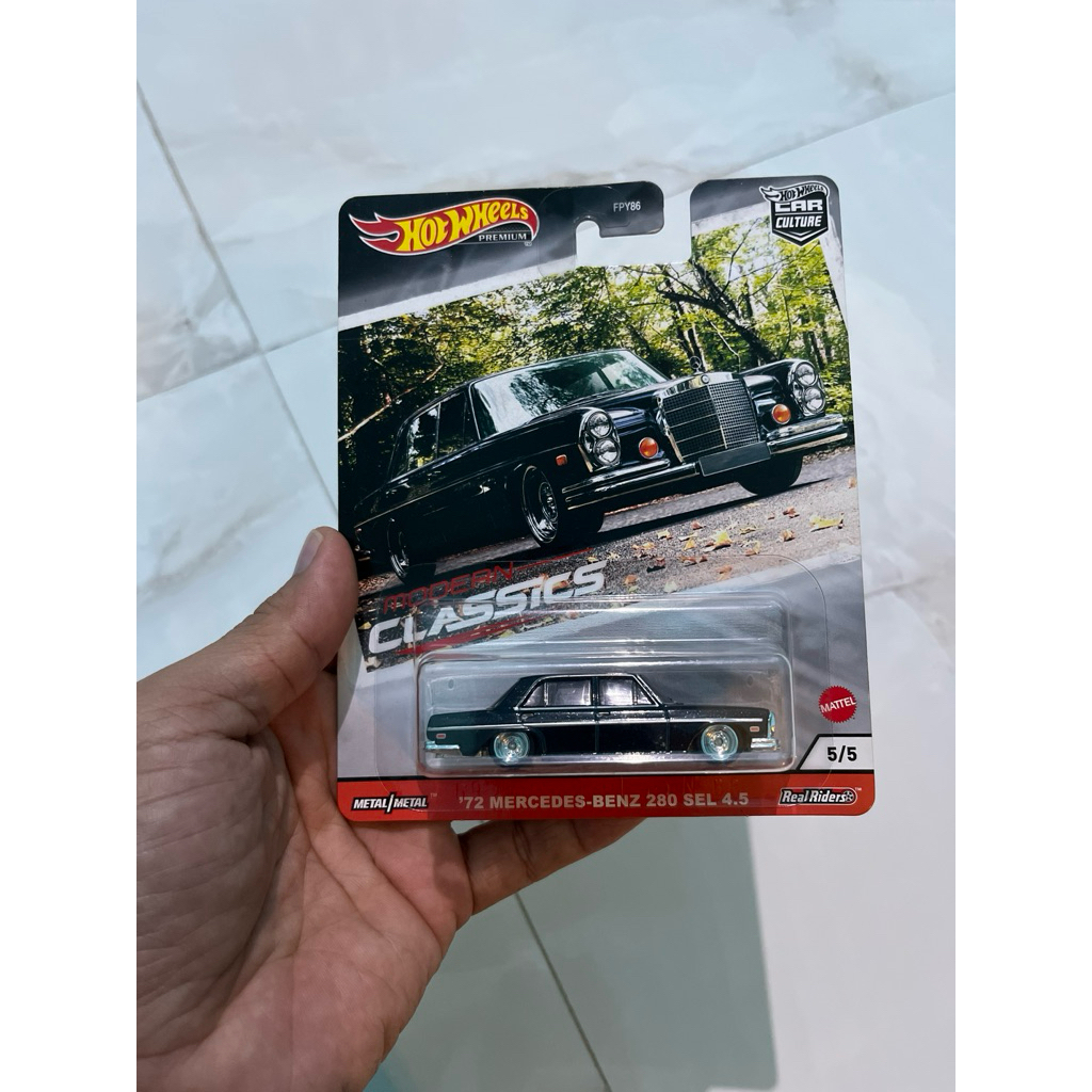 Mercy kebo premium hotwheels