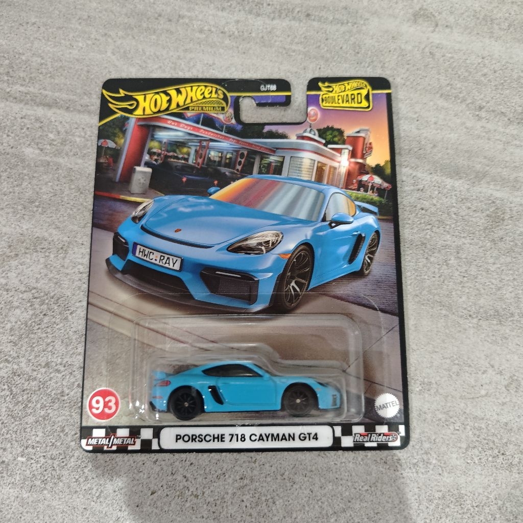 Hotwheels Premium Porsche 718 Cayman GT4 Boulevard