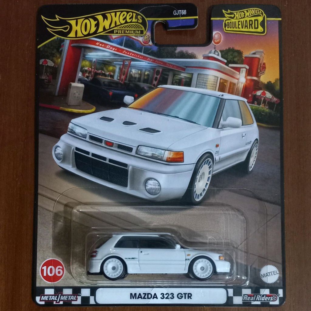 Hot Wheels Mazda 323 GTR Boulevard 106