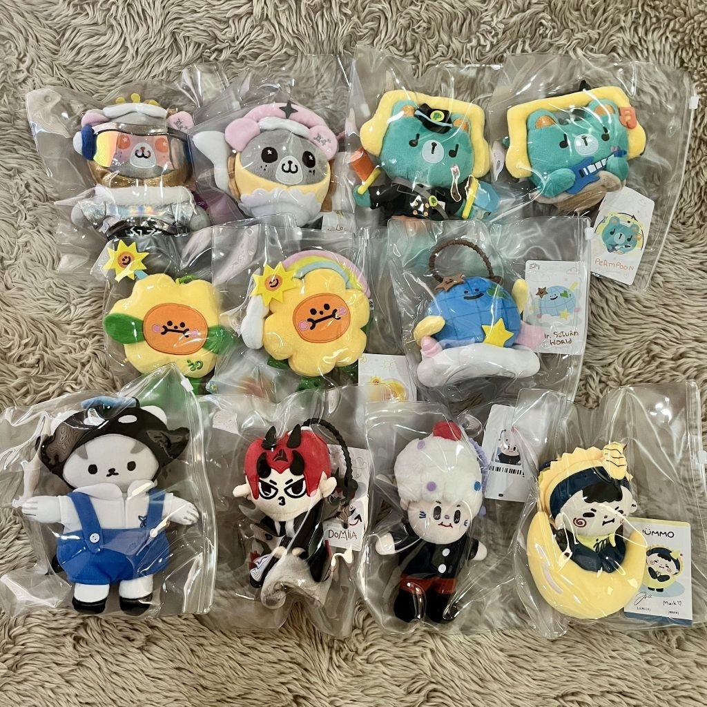 DOLL KEYCHAIN GMMTV READY INA