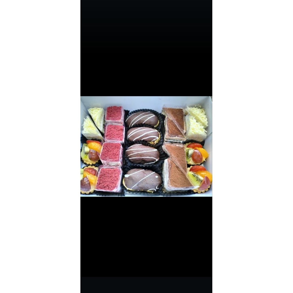 mini cake red Velvet, choco Deville, strawberry cake, black forest,keju cake, tiramisu,pie buah