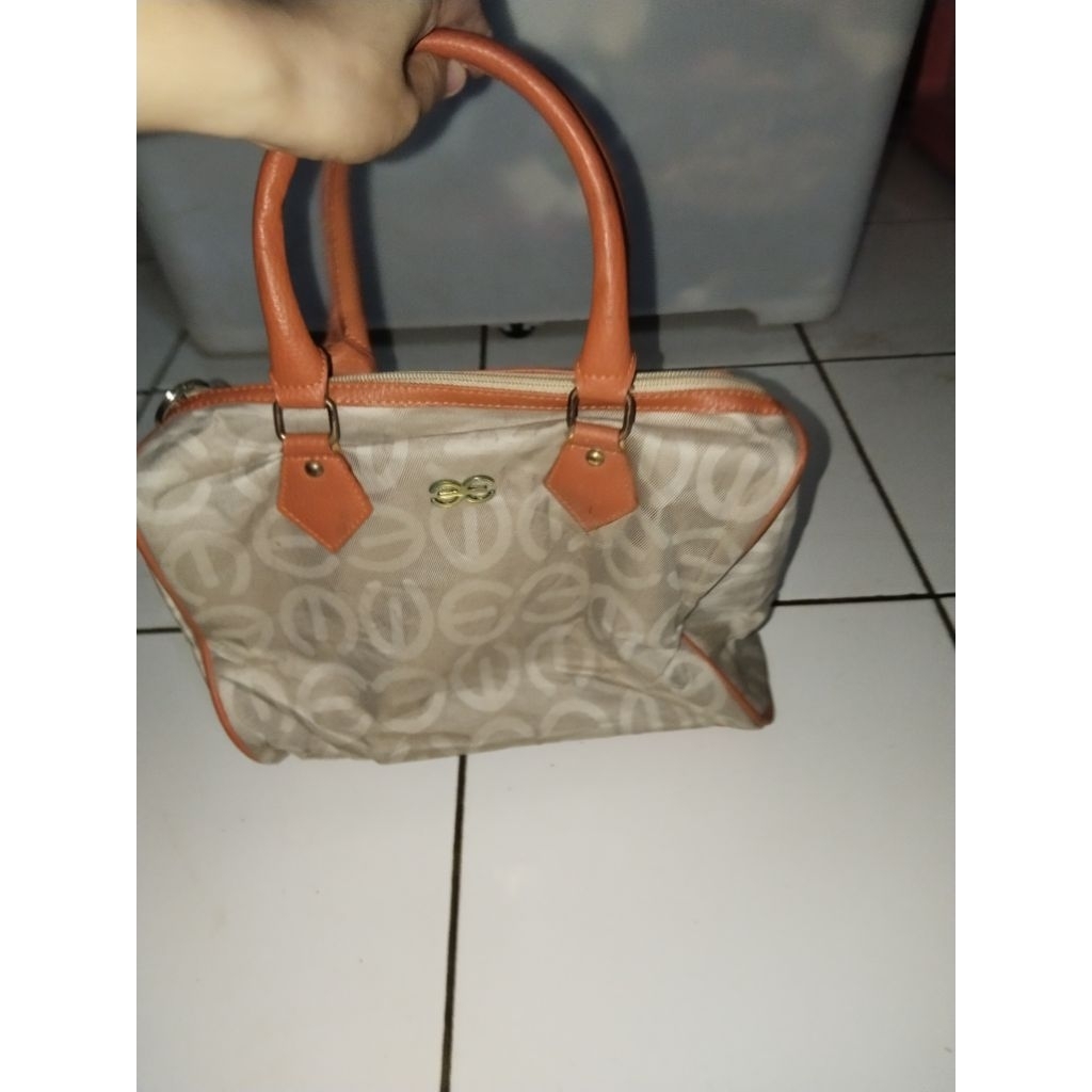 Tas Speedy Esquire