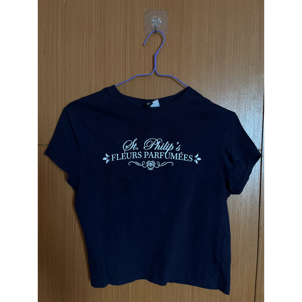 H&M Divided Crop Tee Navy Wanita Original / Kaos Crop Top Biru Dongker Graphic Print Vintage Paris A