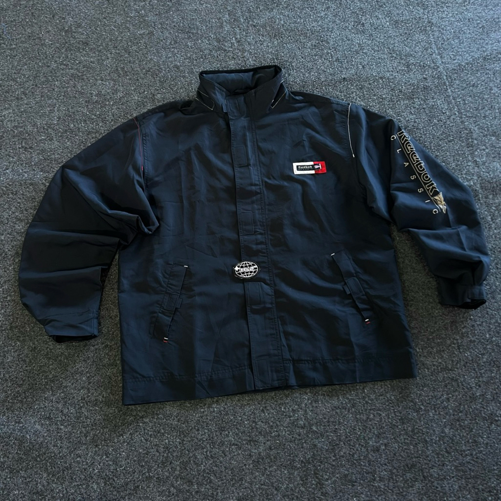 Vintage 90s Gorpcore REEBOK Windbreaker (Hidden Hoodie)