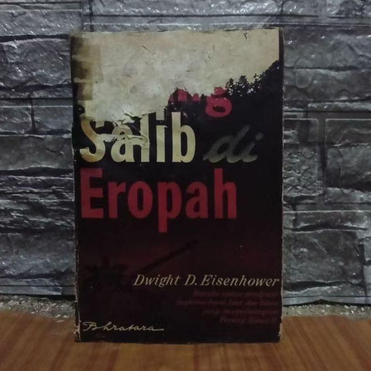 Buku Perang Salib di Eropah Dwight D. Eisenhower.