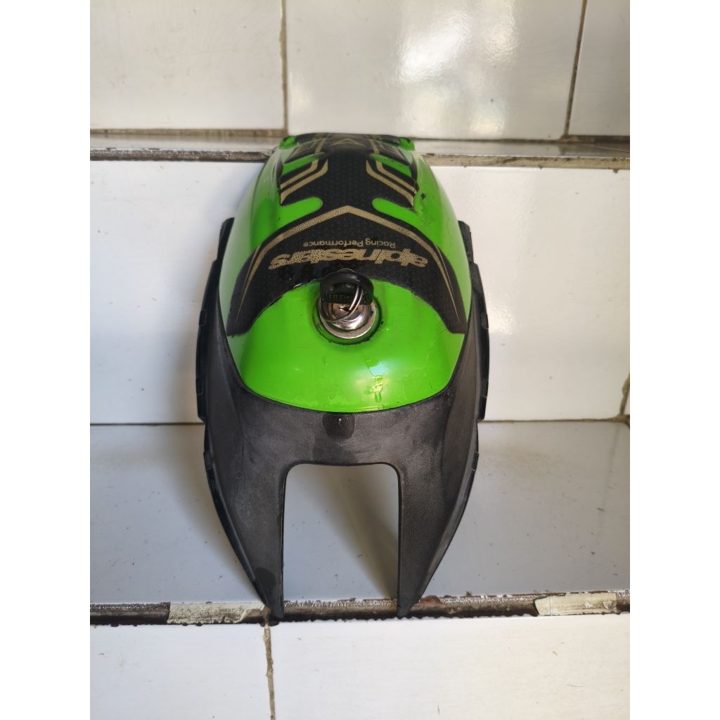 cover tangki bensin kunci tangki bensin Kawasaki athlete