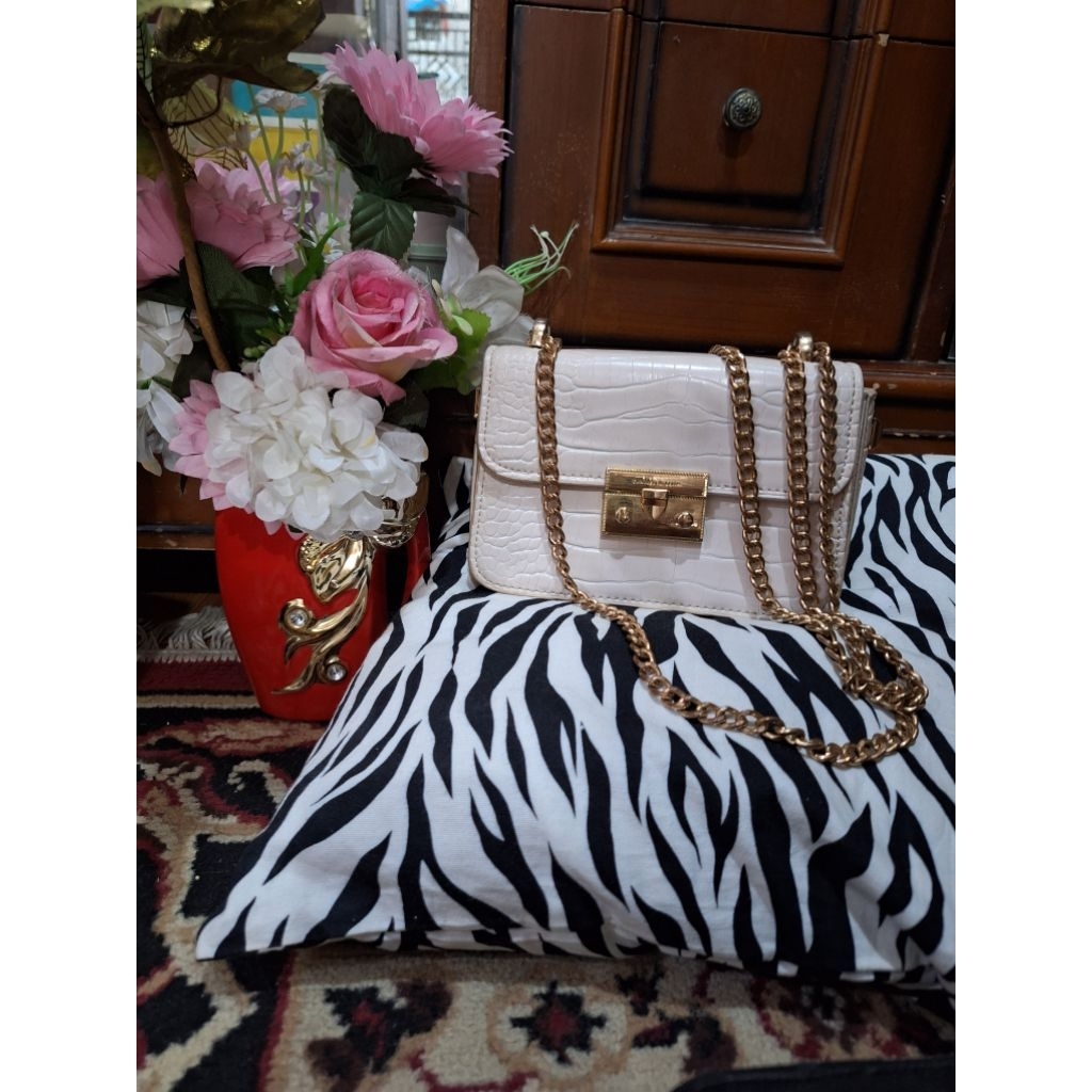 TAS SLING RANTAI/CK RANTAI /TAS PESTA
