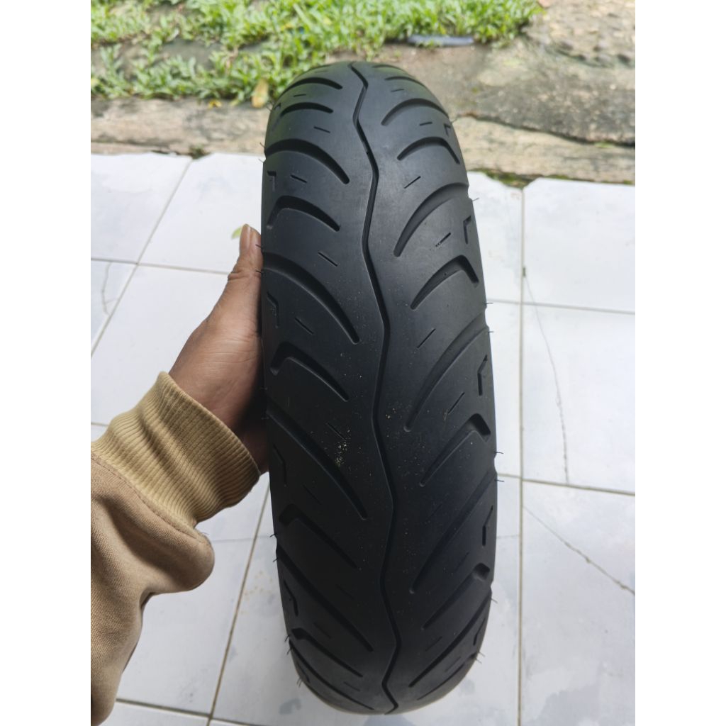 ban tubeles Scoopy donat ring12 merk maxxis ukuran110/90