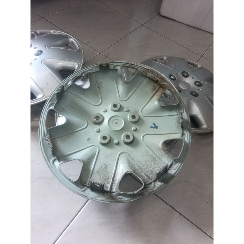 wheel cover dop ori daihatsu terios ring 16 bekas seken second