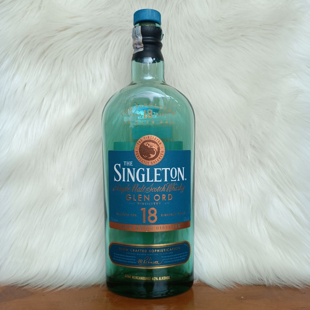 Botol bekas singleton untuk koleksi