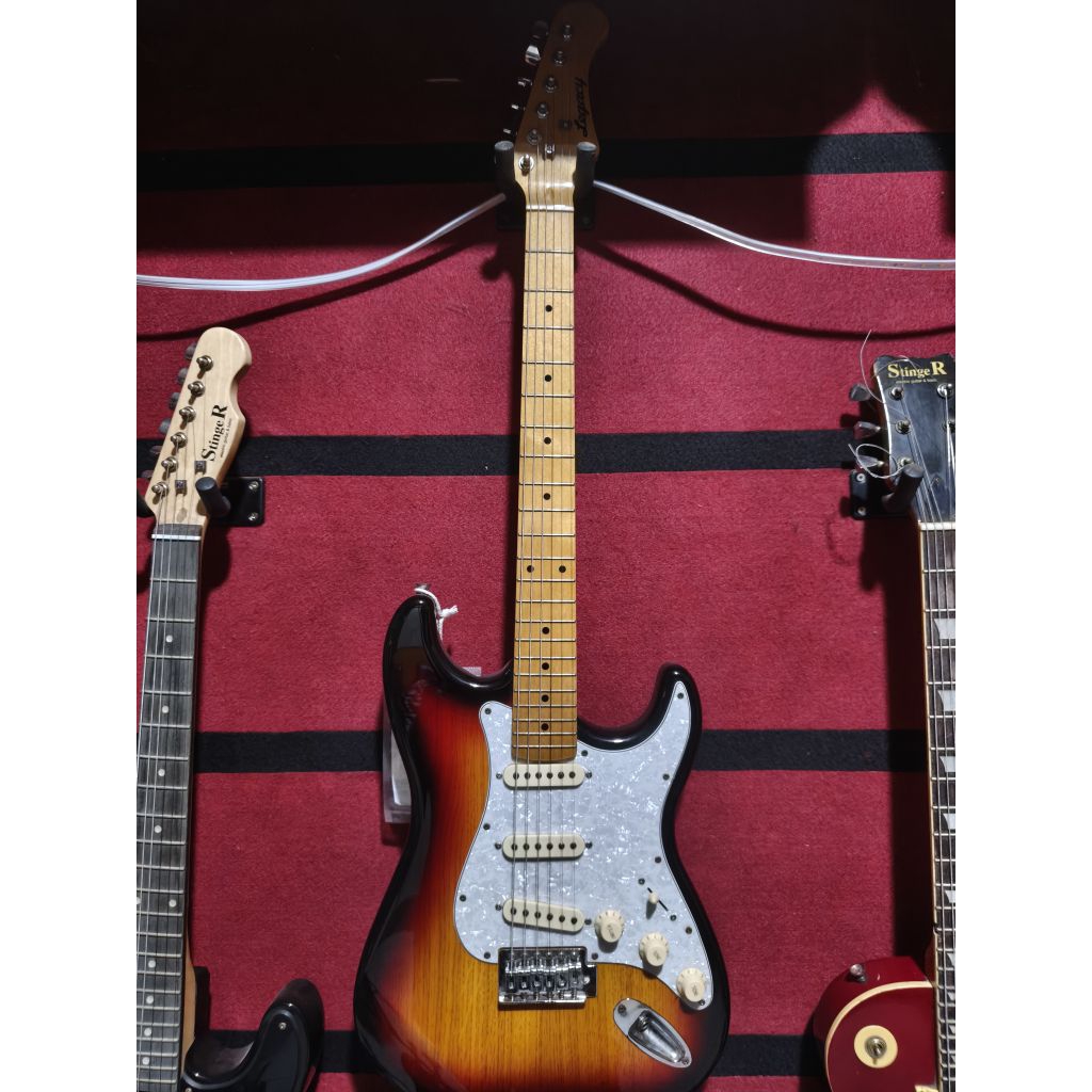 Gitar elektrik Legacy