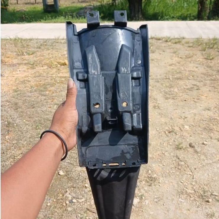 Spakbor Slebor belakang Crf 150 l Undertail Crf150 PNP
