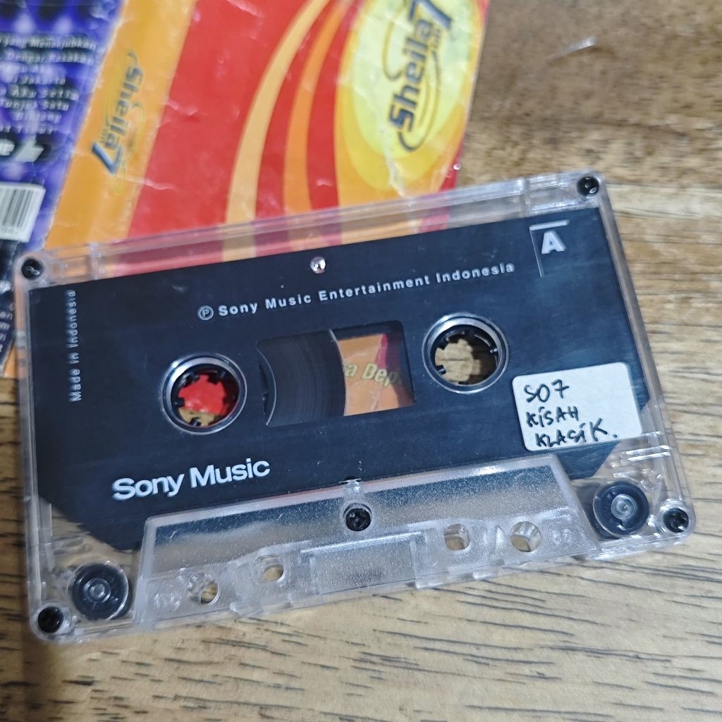 kaset SHEILA ON 7 kisah klasik. ISI SAJA, TANPA COVER