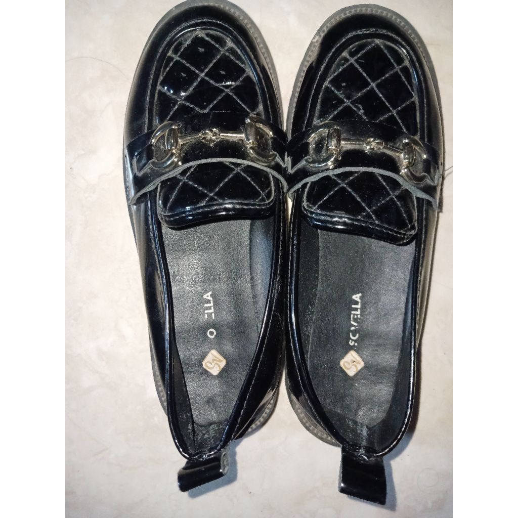 preloved sepatu sovella
