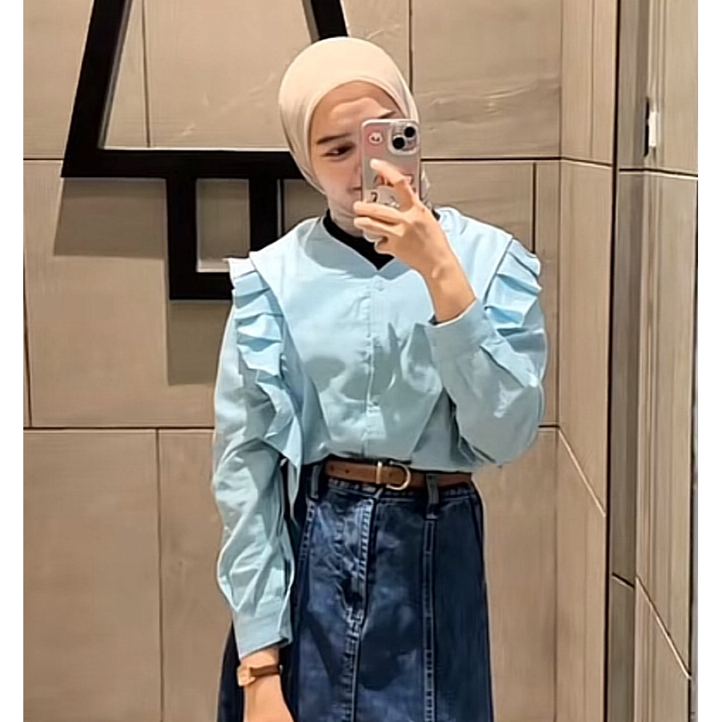 blouse biru muda
